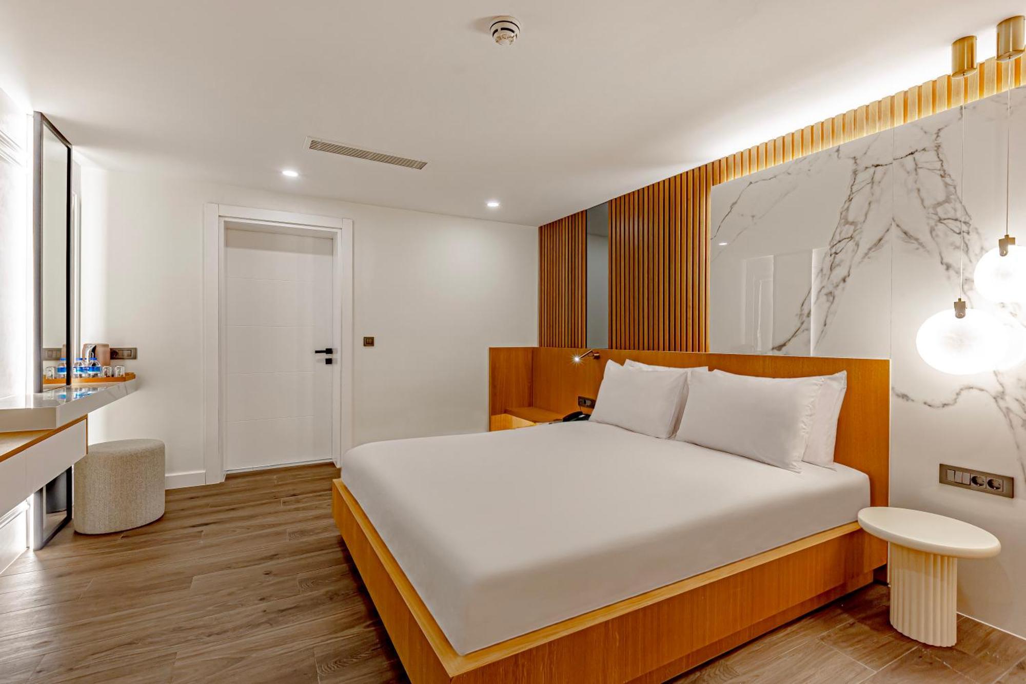 Dulcet Hotel Antalya Exteriör bild